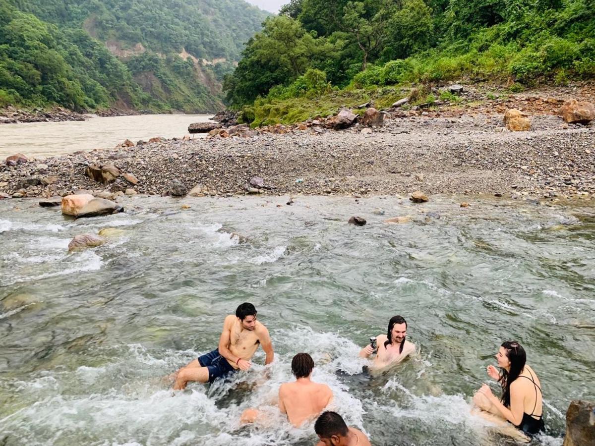 نزل Skyard Rishikesh, Laxman Jhula المظهر الخارجي الصورة